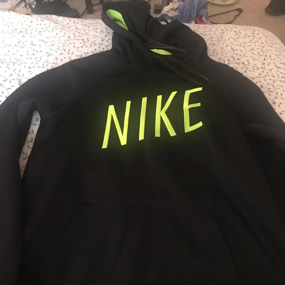 Nike dri fit  sweatshirt